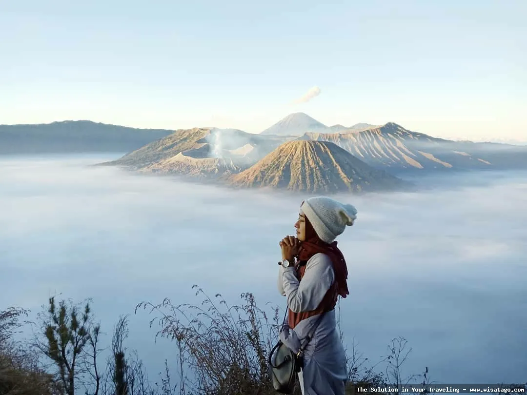 Wisata di Bromo: Pemandangan kawah eksotis