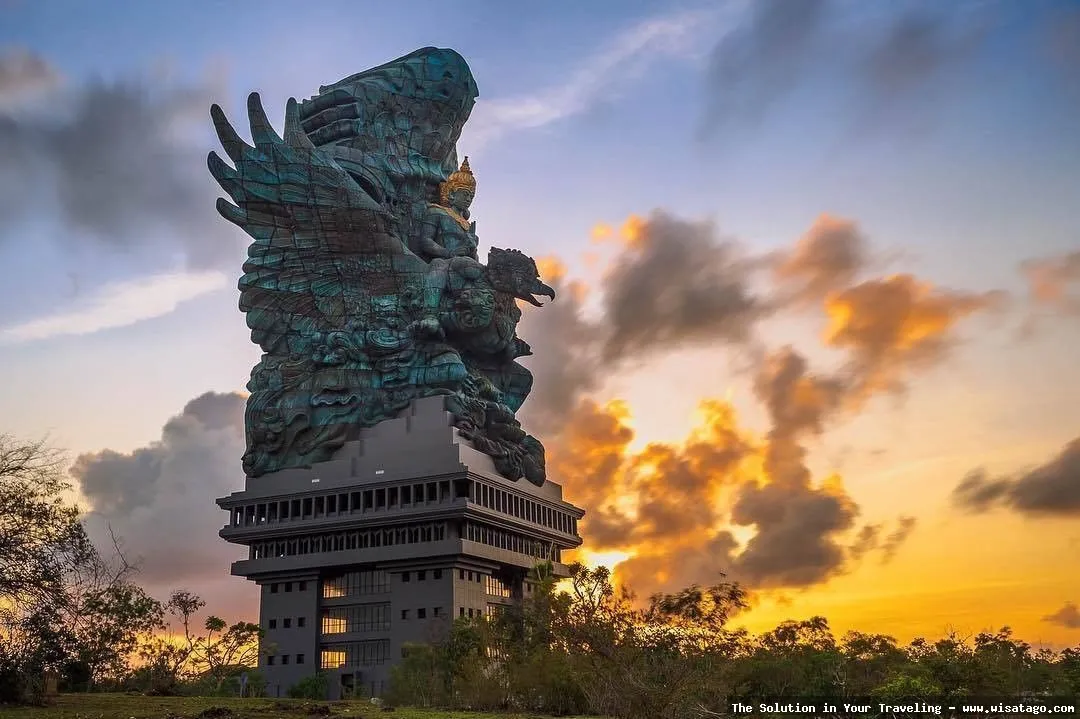 Wisata Garuda Wisnu Kencana megah memukau