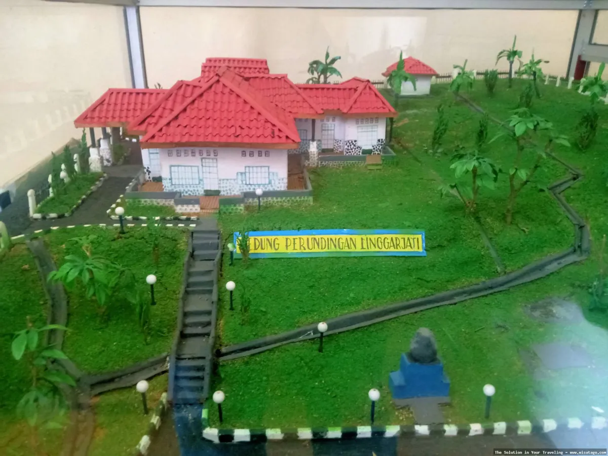 Wisata Gedung Perundingan Linggarjati bersejarah