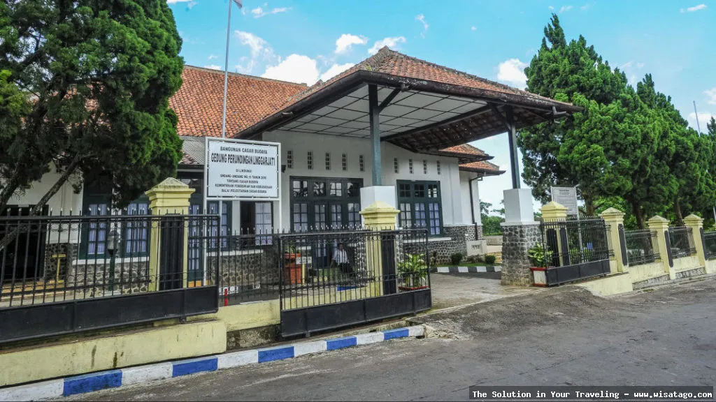 Wisata Gedung Perundingan Linggarjati bersejarah