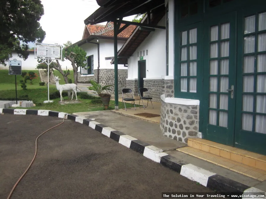 Wisata Gedung Perundingan Linggarjati bersejarah