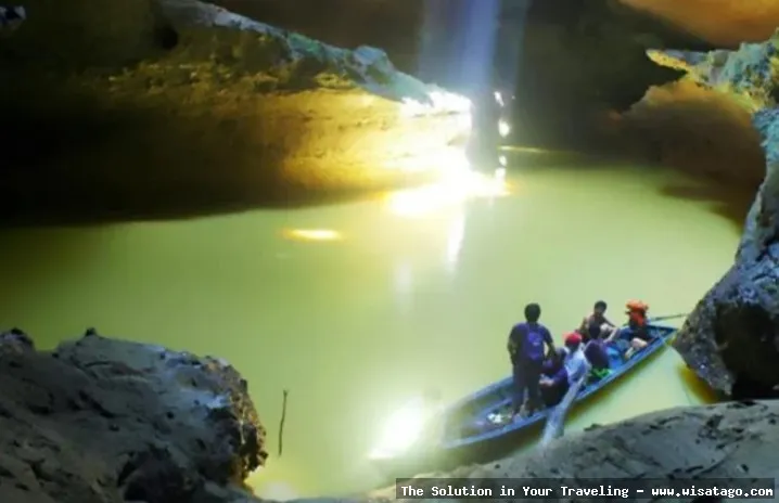 Wisata Goa Impol Jemaja yang menawan