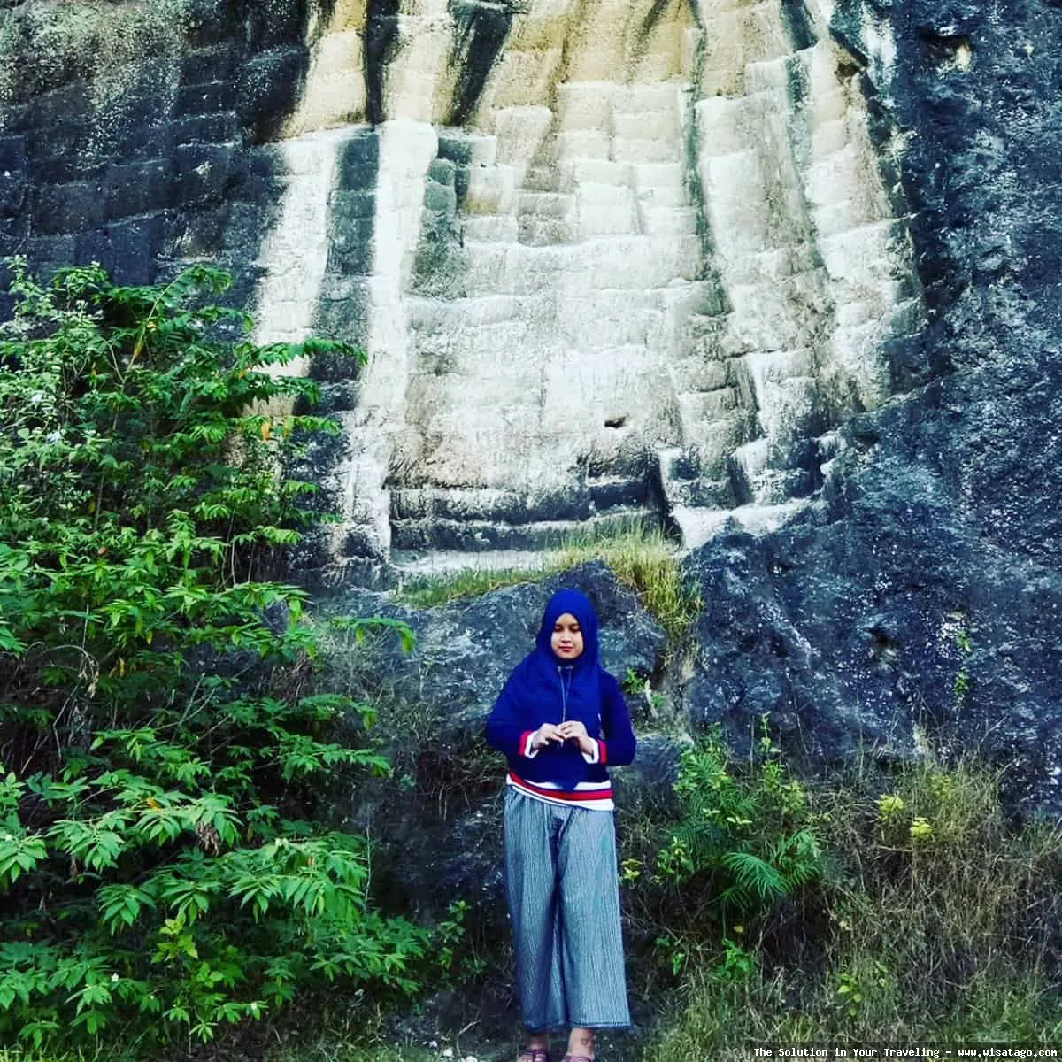 Wisata Gunung Pegat Ponggok Srengat indah