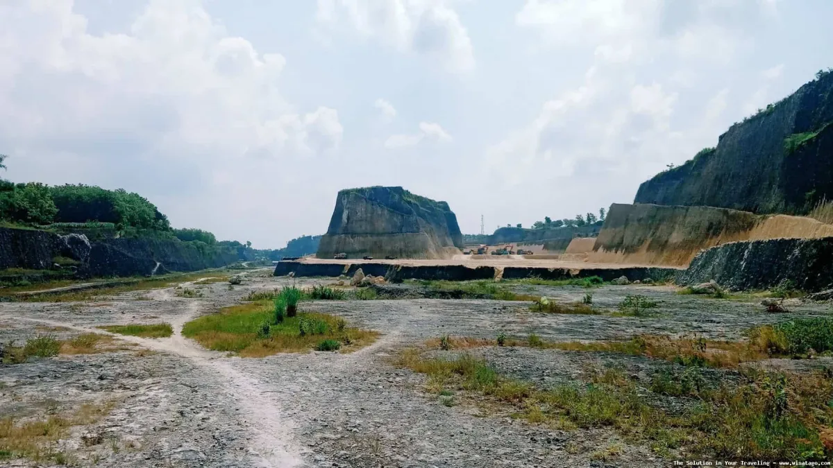 wisata Gunung Pegat Ponggok Srengat mempesona
