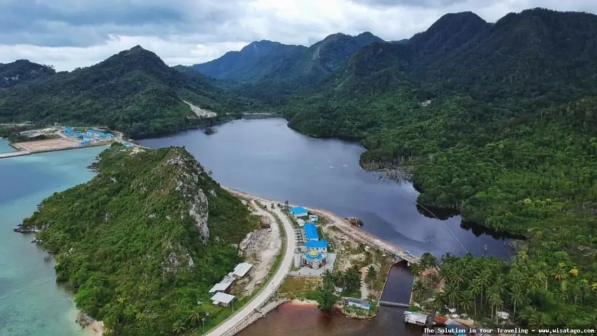 Wisata Gunung Ranai, pemandangan menakjubkan.