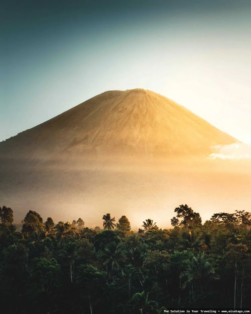 Wisata Gunung Semeru: Pemandangan puncak menakjubkan
