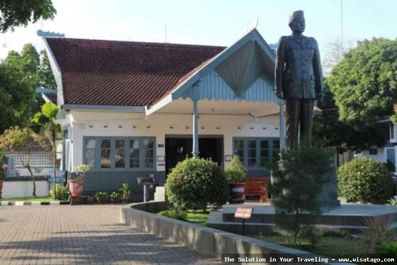 Wisata Istana Gebang yang bersejarah