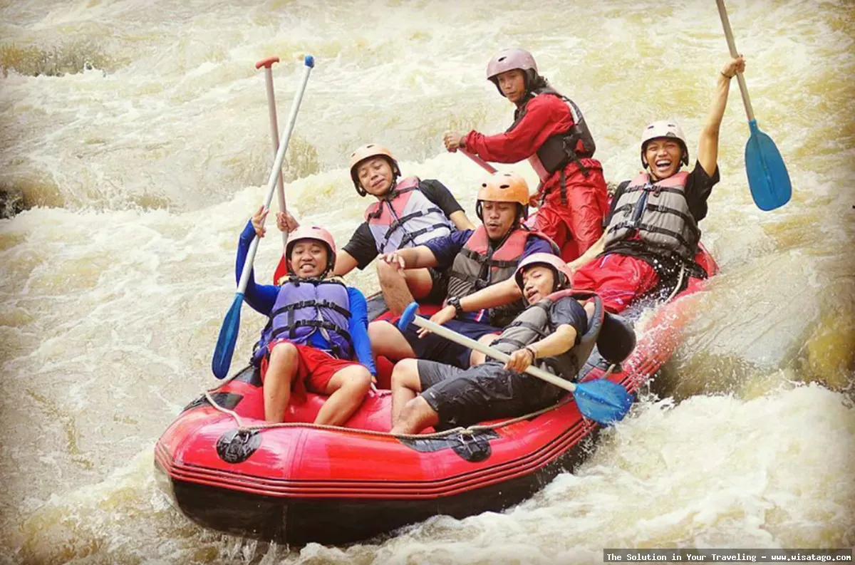 Wisata Kasembon Rafting seru dan menantang