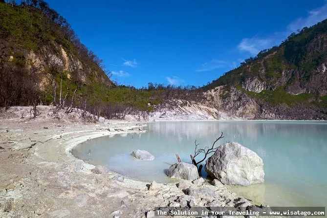 Wisata Kawah Putih Ciwidey yang memukau