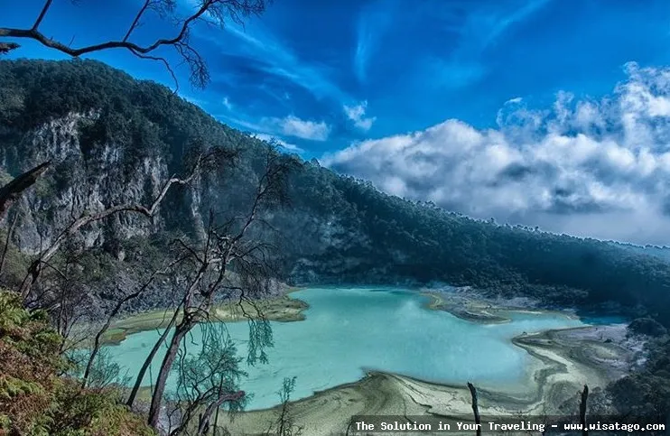 Wisata Kawah Putih Ciwidey yang memukau
