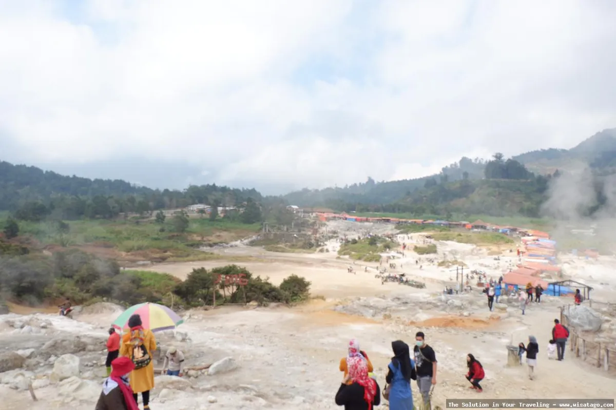 wisata Kawah Sikidang yang memukau