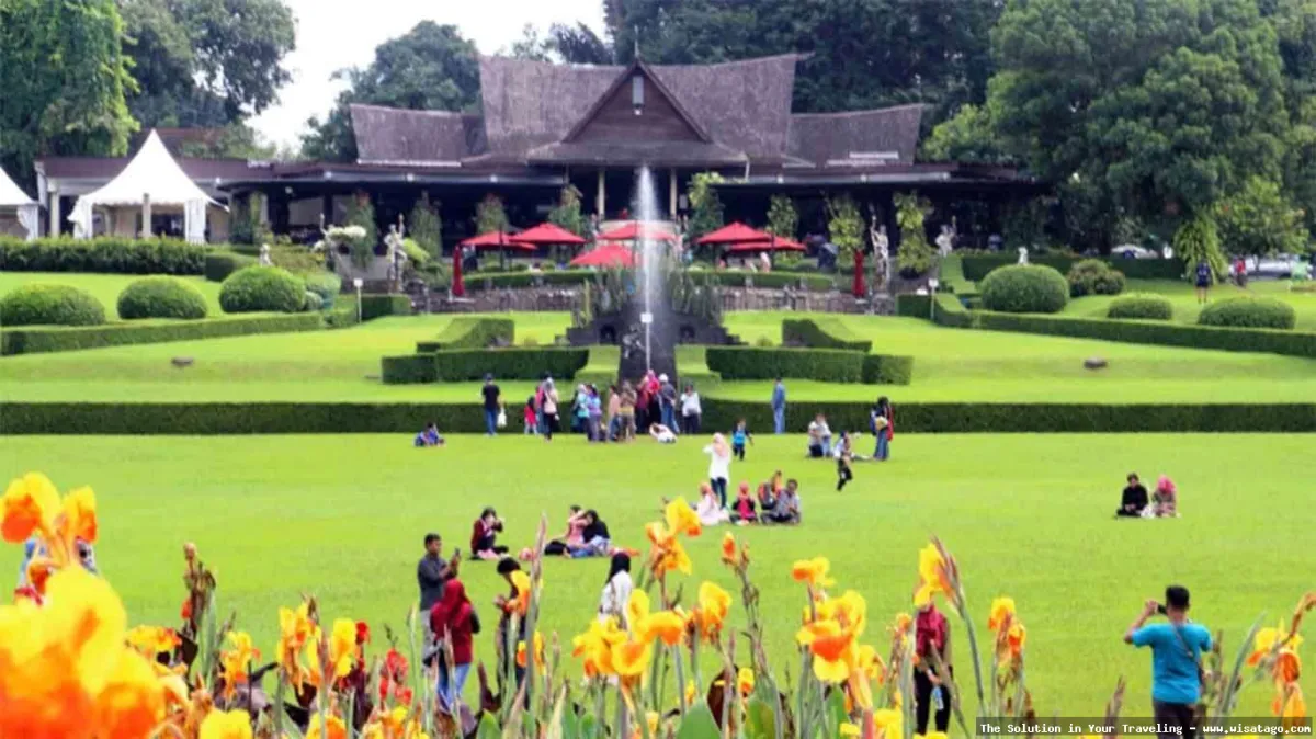 Wisata Kebun Raya Bogor yang asri