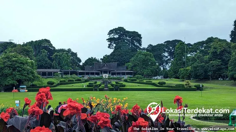 Wisata Kebun Raya Bogor yang asri