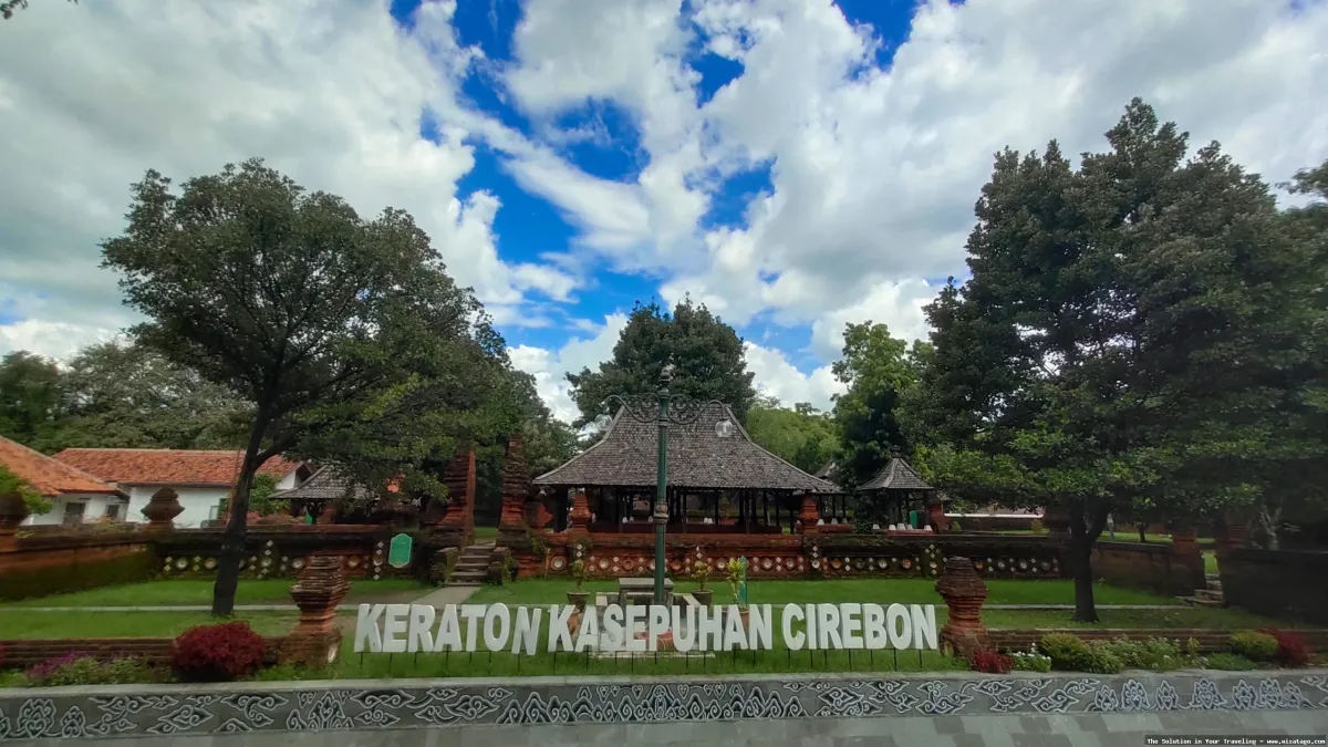 Wisata Keraton Kasepuhan Cirebon yang megah