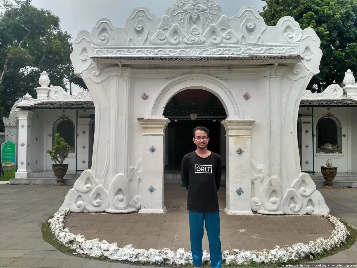 Wisata Keraton Kasepuhan Cirebon yang megah