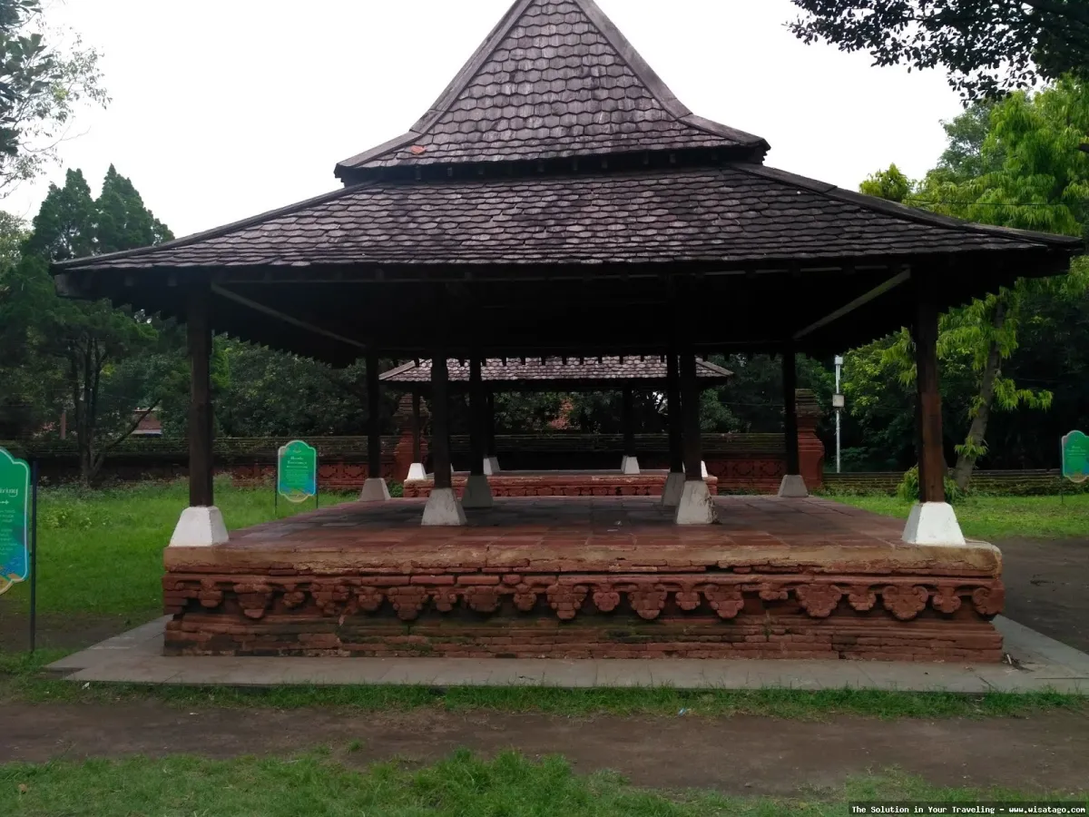wisata Keraton Kasepuhan Cirebon yang memukau