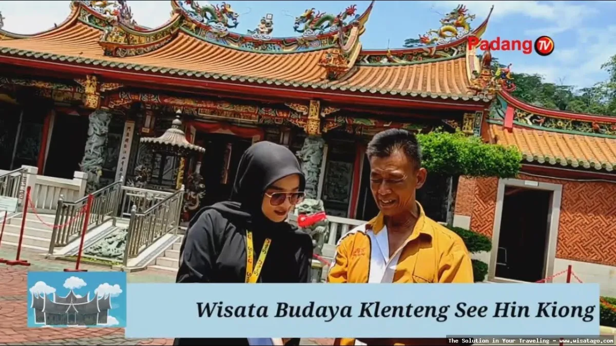 Wisata Klenteng Kim Hin Kiong yang megah