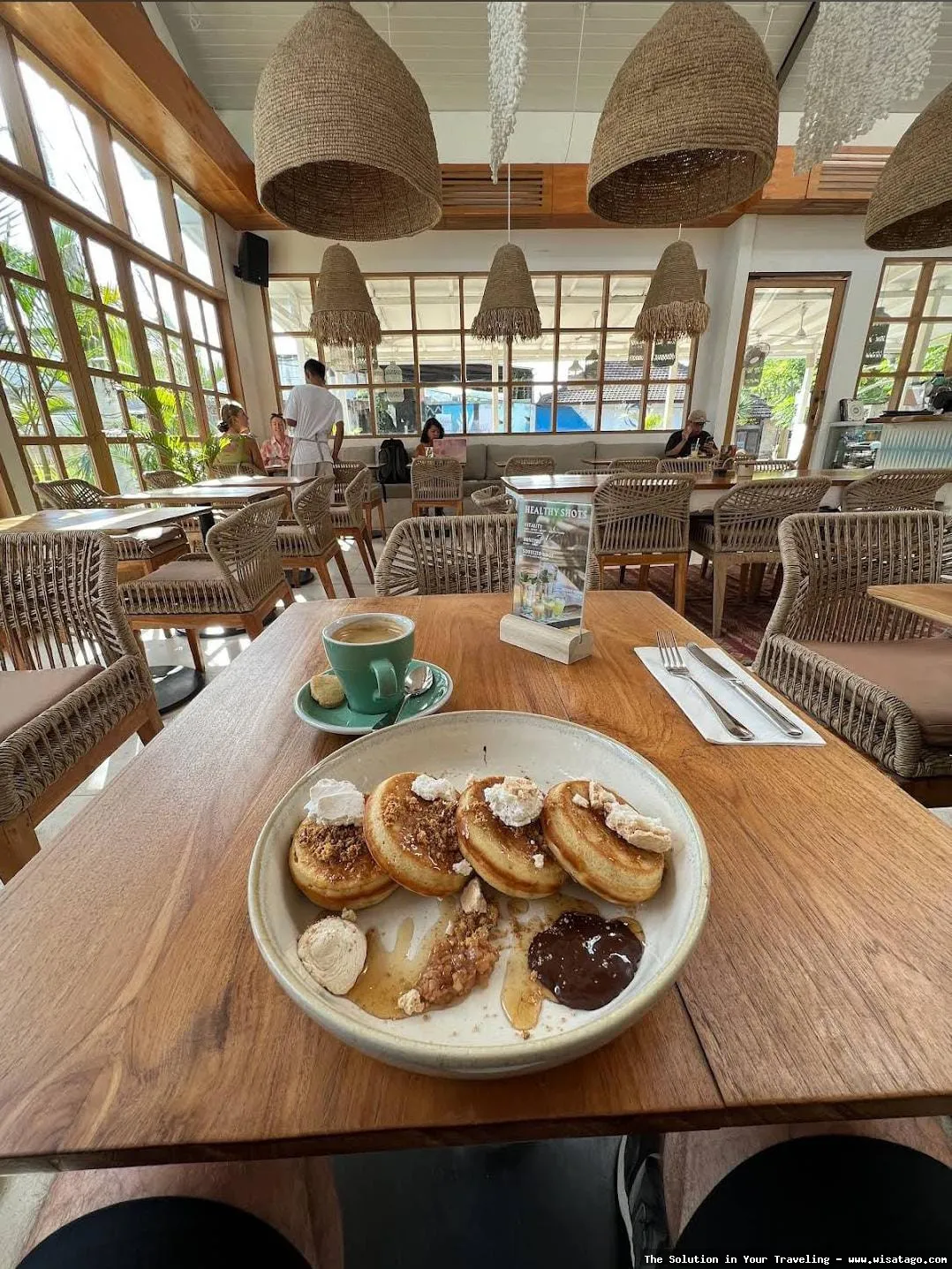 Wisata Kuta Cafe: Tips, Harga Tiket, Kuliner, Lokasi, Fasilitas dan Spot