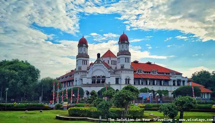 Wisata Lawang Sewu: bangunan bersejarah megah