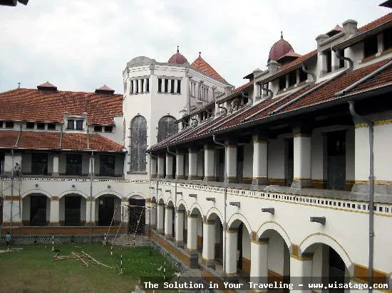 Wisata Lawang Sewu, bangunan bersejarah.