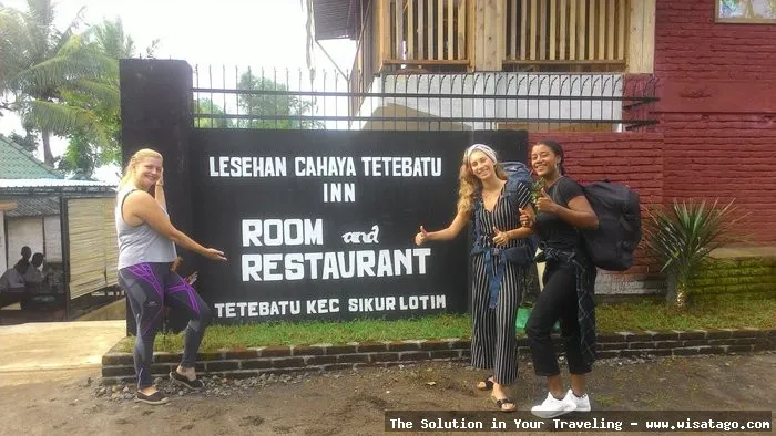 Wisata Lesehan Pak Uwo yang asri