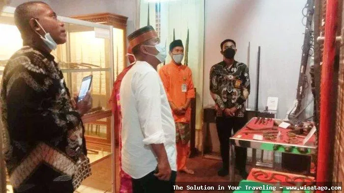 wisata Makam Merah, ziarah religi