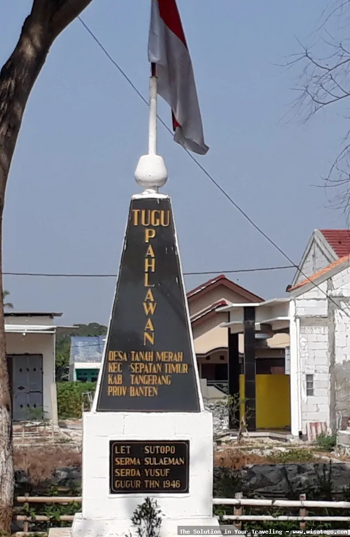 wisata Makam Merah yang bersejarah