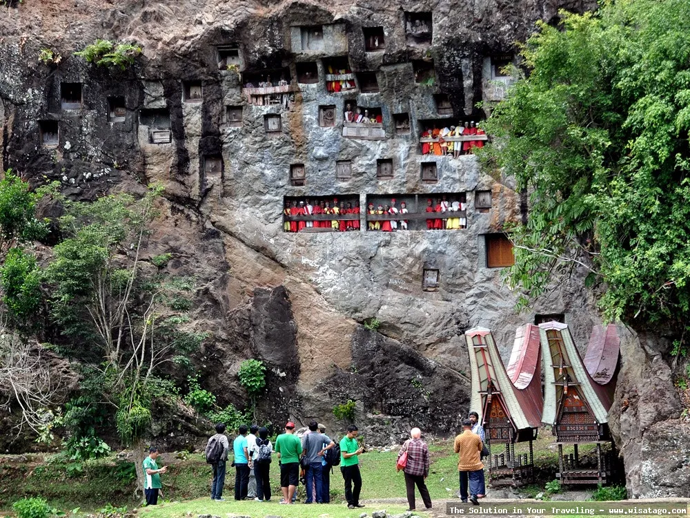 Wisata Makam Merah, ziarah religi