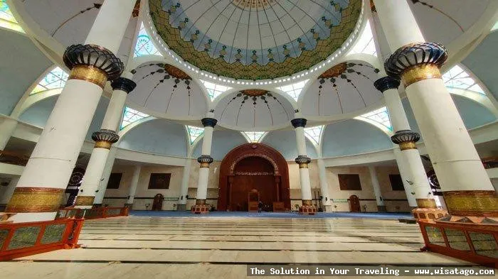 wisata Masjid Agung Natuna yang megah