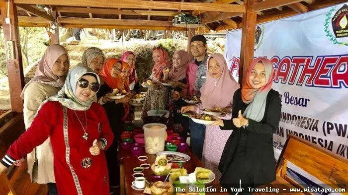 Wisata Momong Lampuuk, pantai indah Aceh