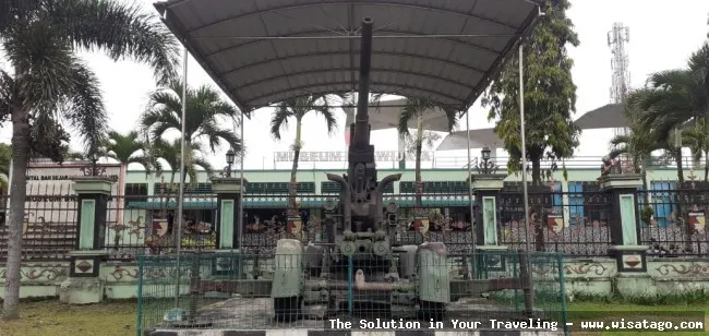 wisata Museum Brawijaya, koleksi alutsista