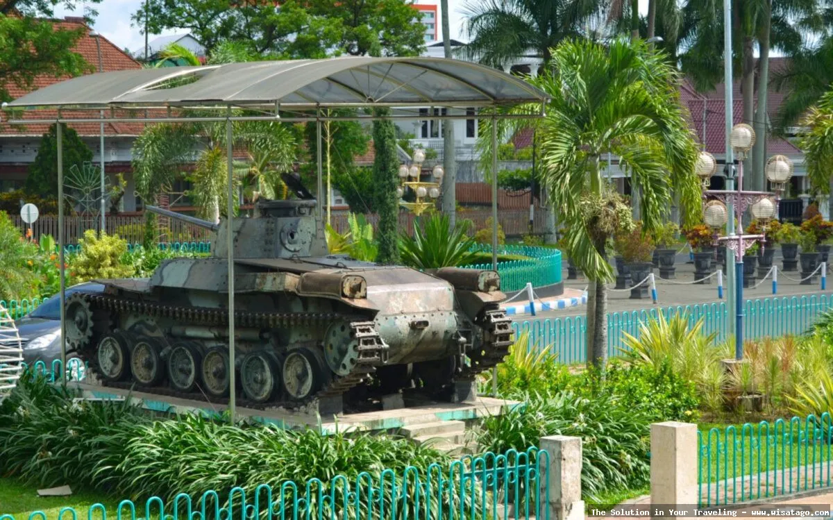 wisata Museum Brawijaya, koleksi alutsista