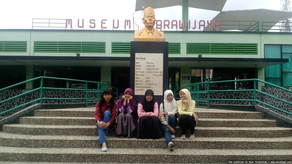 wisata Museum Brawijaya, koleksi alutsista