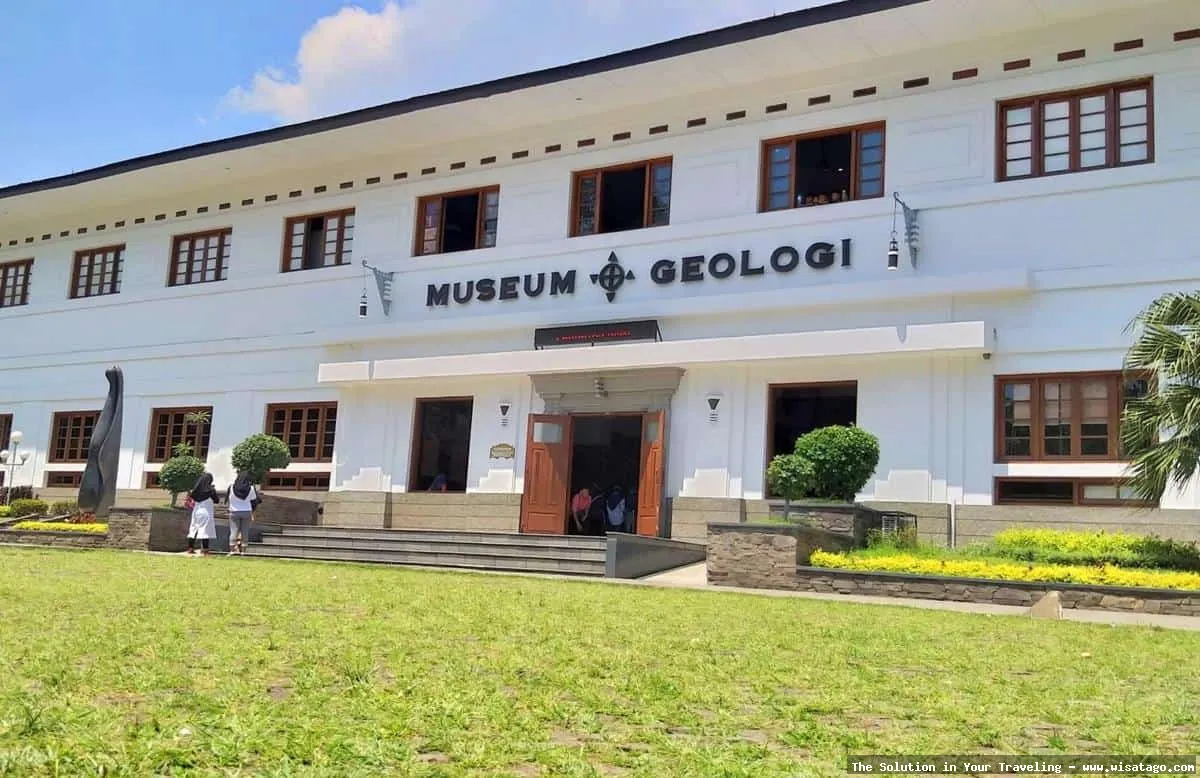 wisata Museum Geologi Bandung
