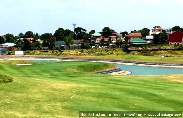 Wisata Padang Golf Southlinks yang indah