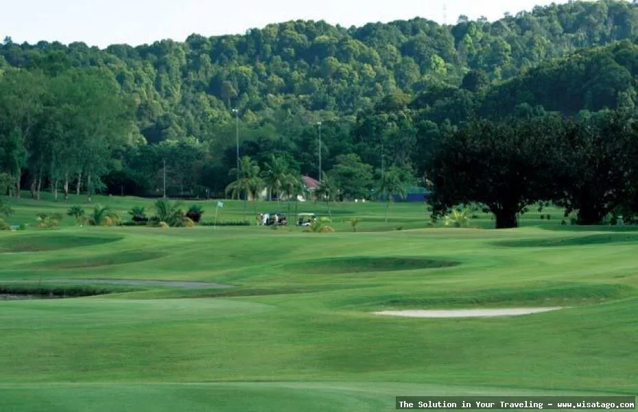 wisata Padang Golf Southlinks yang indah