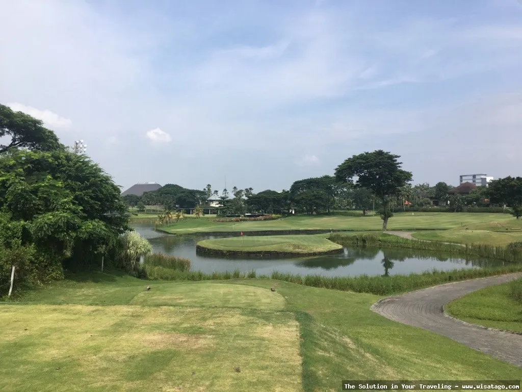 wisata Padang Golf Southlinks yang indah