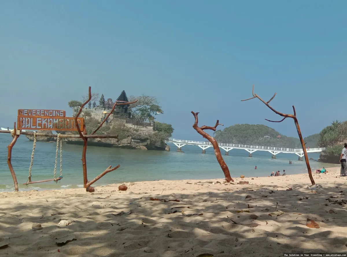 Wisata Pantai Balekambang, pesona Malang Selatan