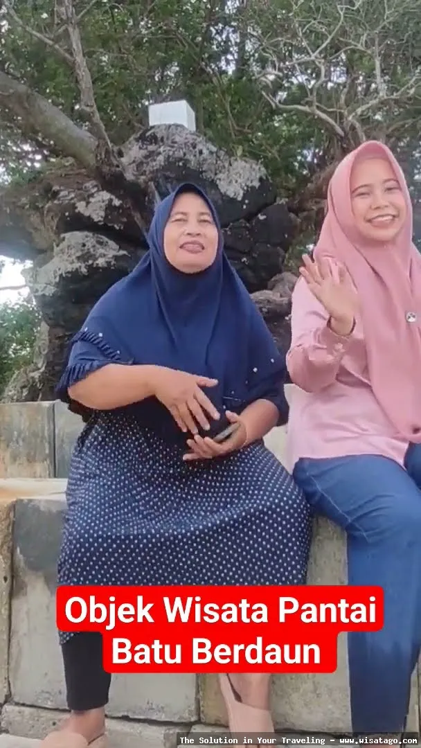 wisata Pantai Batu Berdaun yang indah