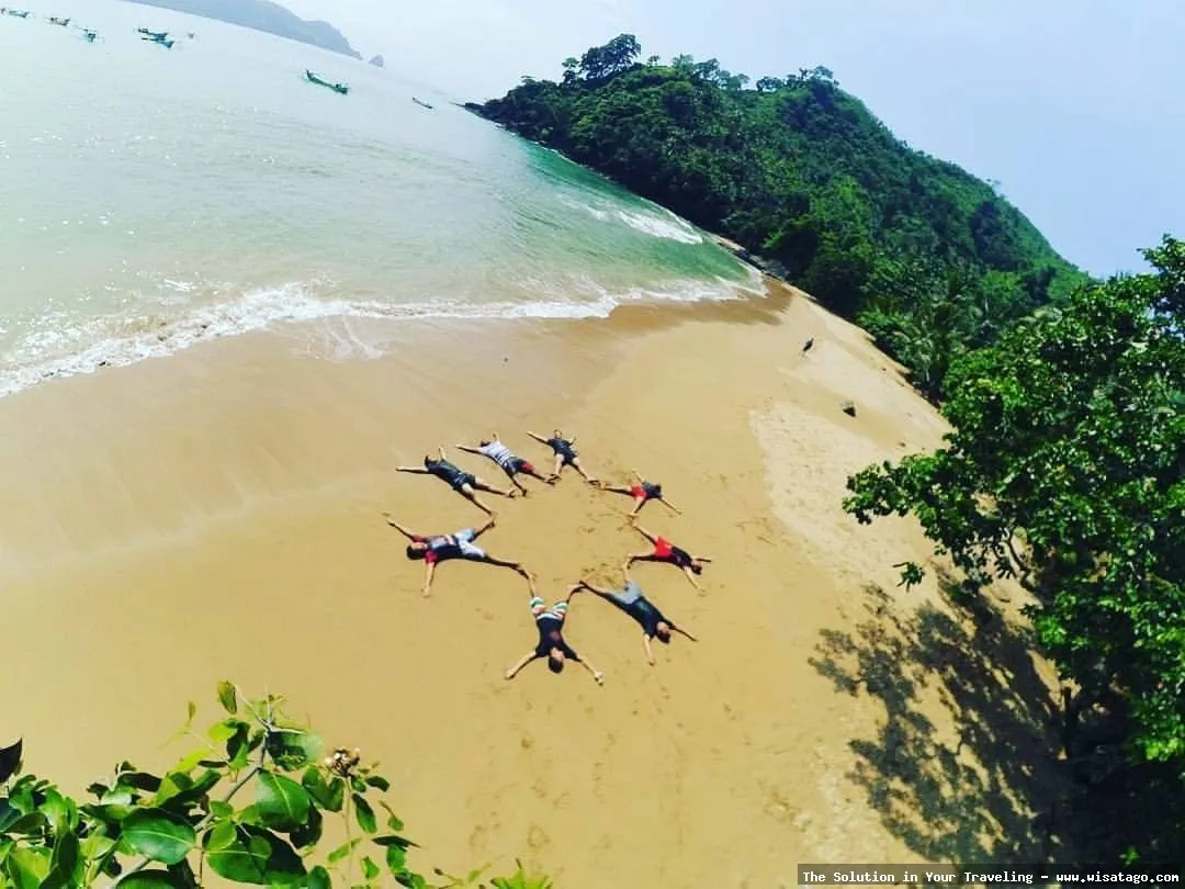 wisata Pantai Bolu Bolu yang mempesona