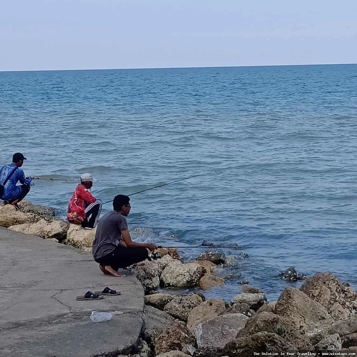 Wisata Pantai Boom yang memukau