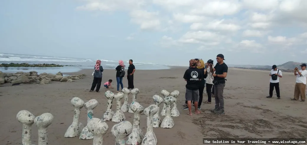 wisata Pantai Cipatujah yang menawan