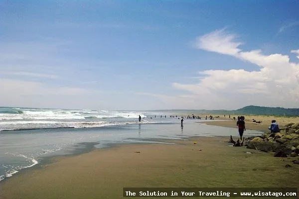 wisata Pantai Cipatujah yang memukau