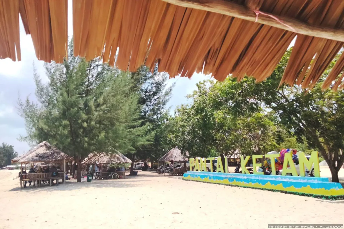 wisata Pantai Desa Setenger yang indah