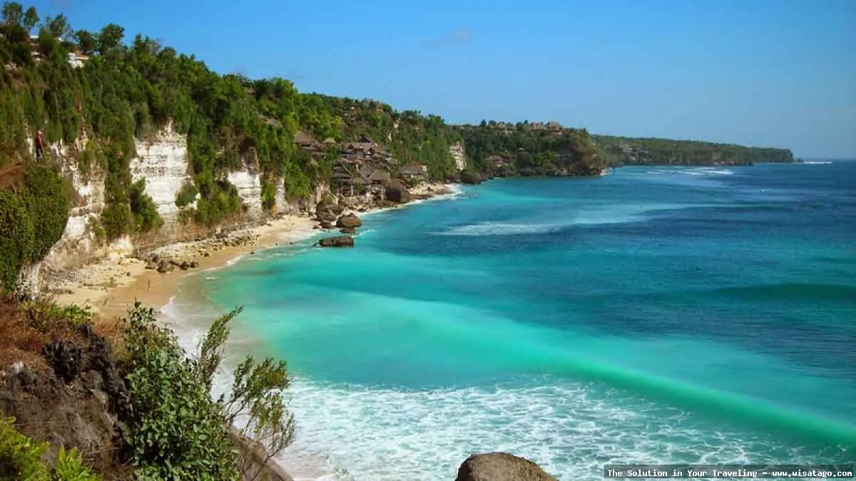 wisata Pantai Dreamland, pasir putih indah