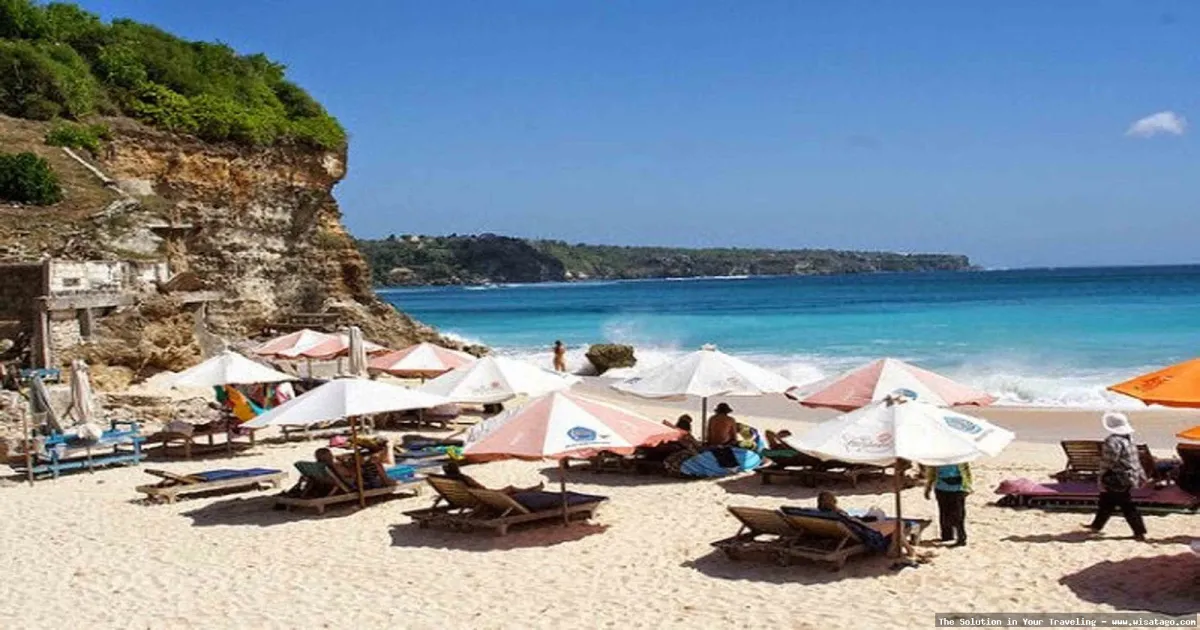 Wisata Pantai Dreamland yang memukau