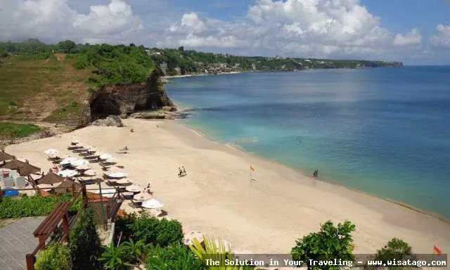 Wisata Pantai Dreamland yang memukau