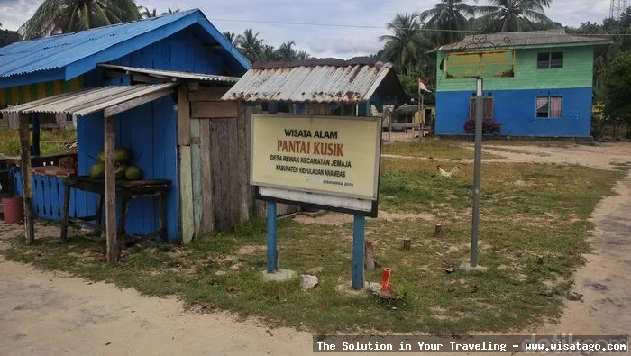 Wisata Pantai Kusik yang mempesona.