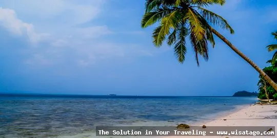Wisata Pantai Lampon yang memukau