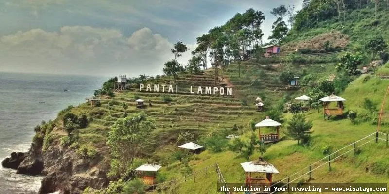 Wisata Pantai Lampon yang menawan hati